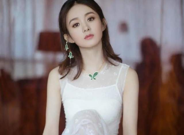 赵丽颖近照璀璨依旧，时光见证美丽传奇的传奇女神风采曝光！